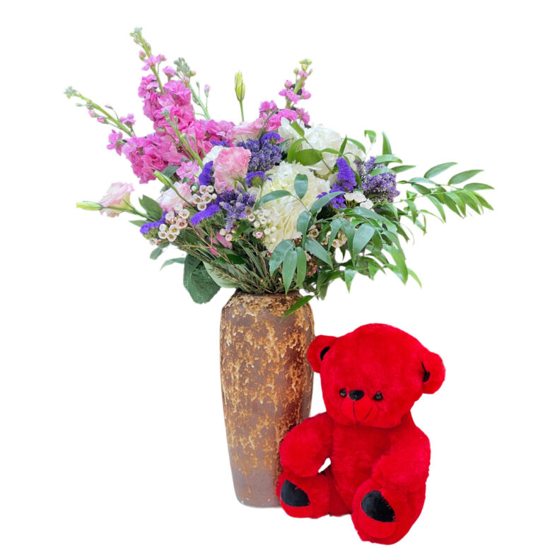 vase and bear