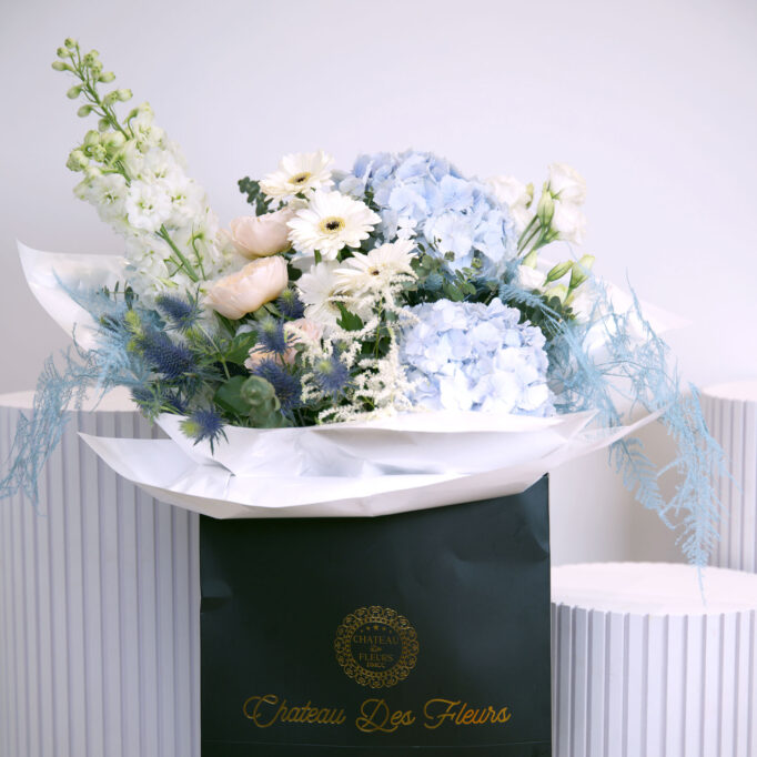 blue hydrangea bouquet