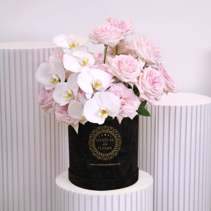 pink-roses-in-box